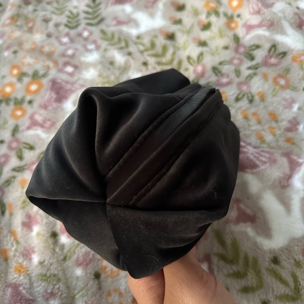 Lululemon Pouch - Picture 4 of 8